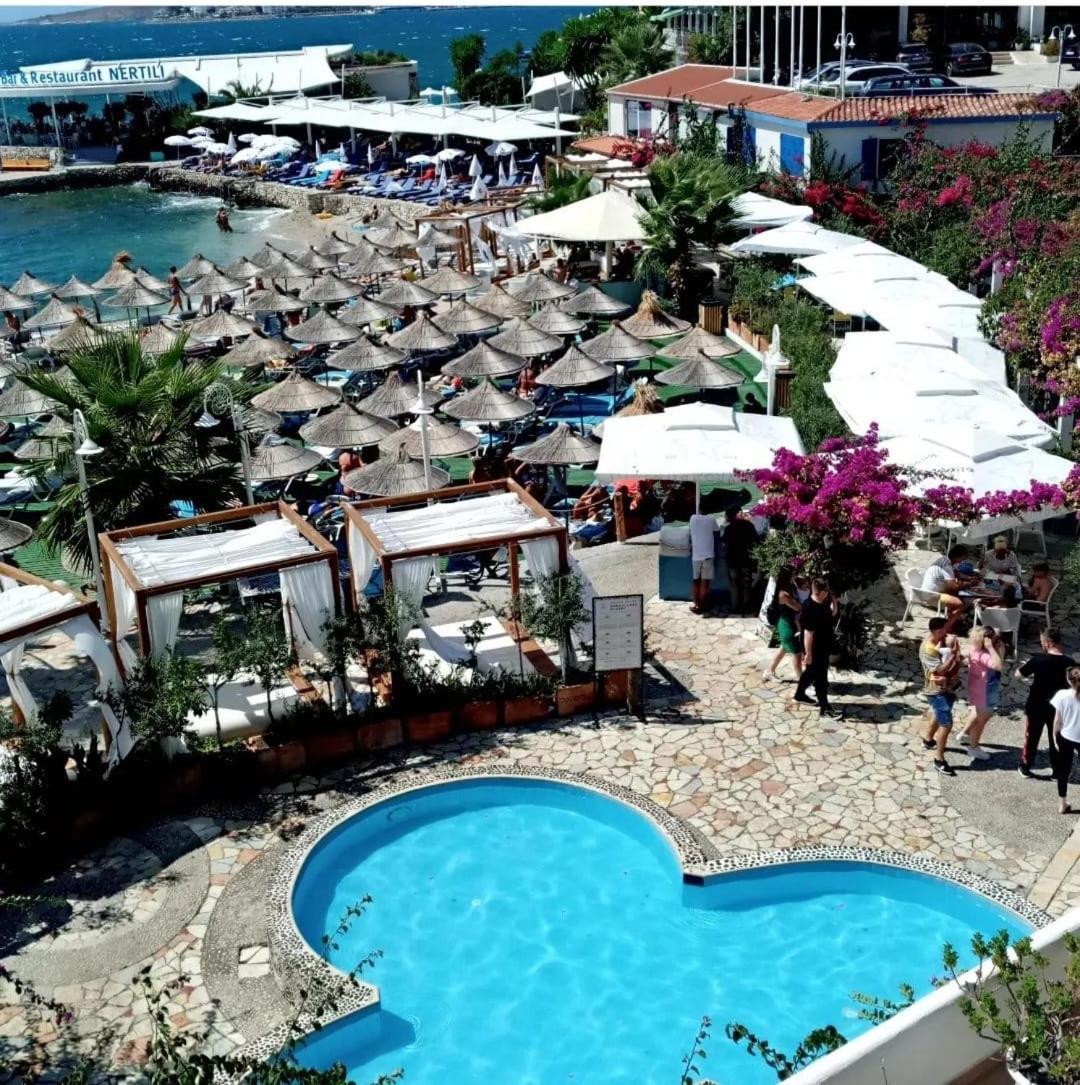Bougainvill Sunset Villa Sarandë Buitenkant foto